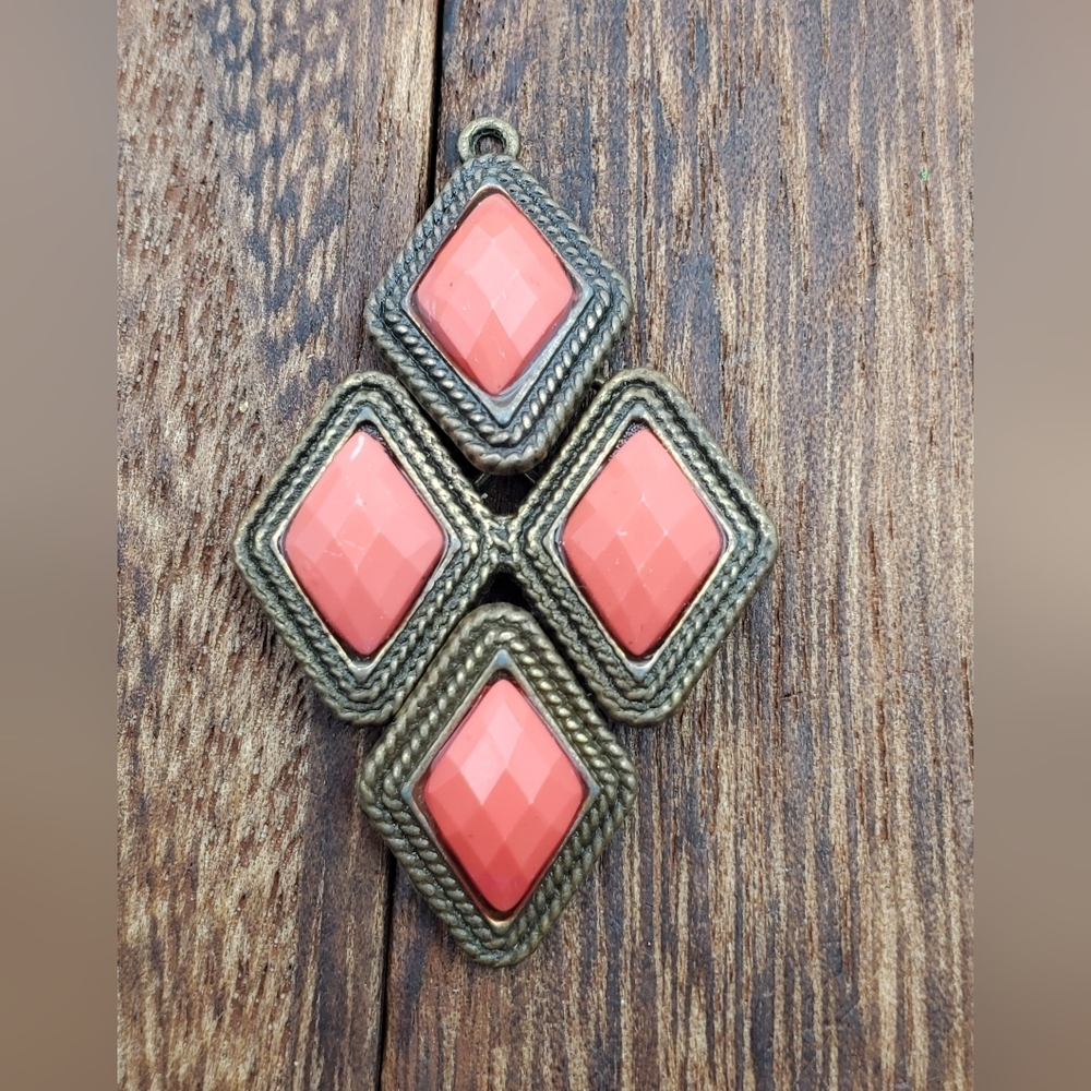 Salmon pink diamond shaped necklace pendant